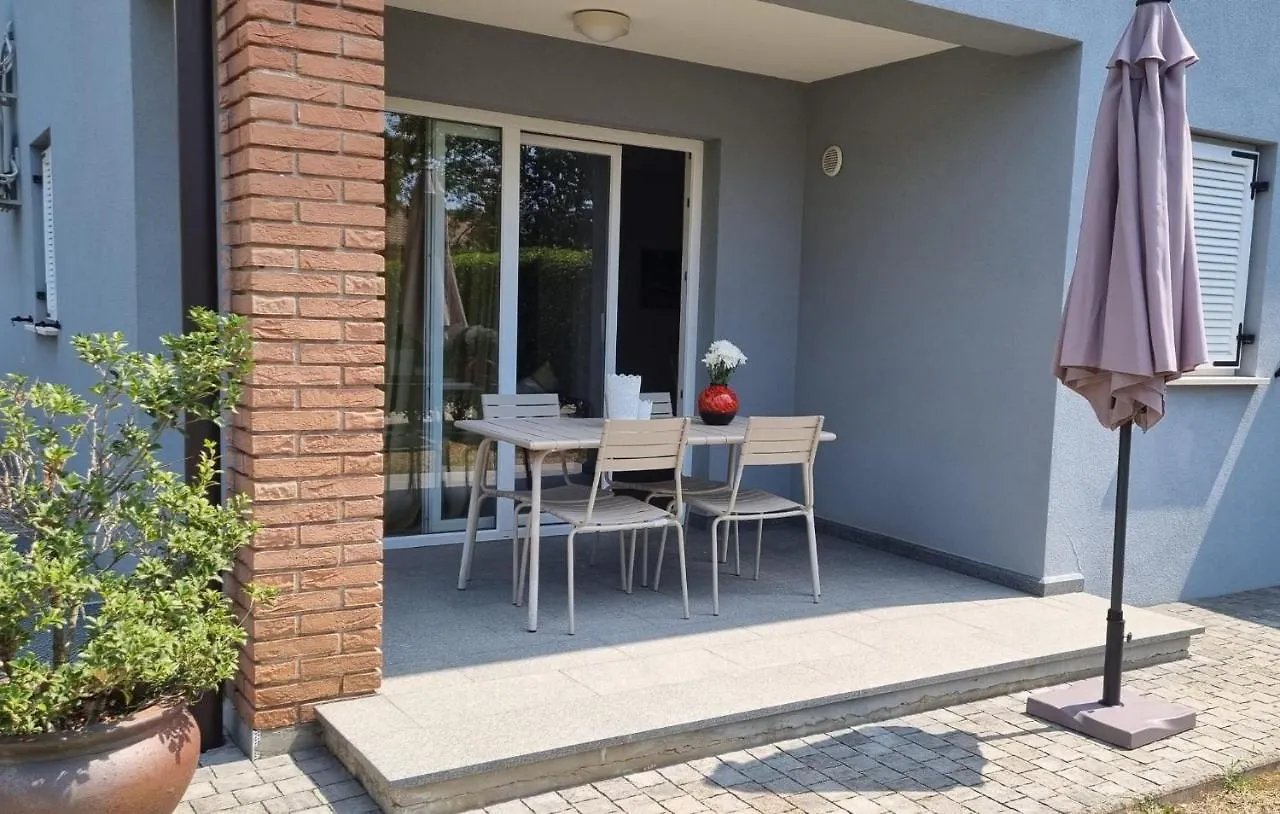 Casa Emma With Pool Apartment Porec